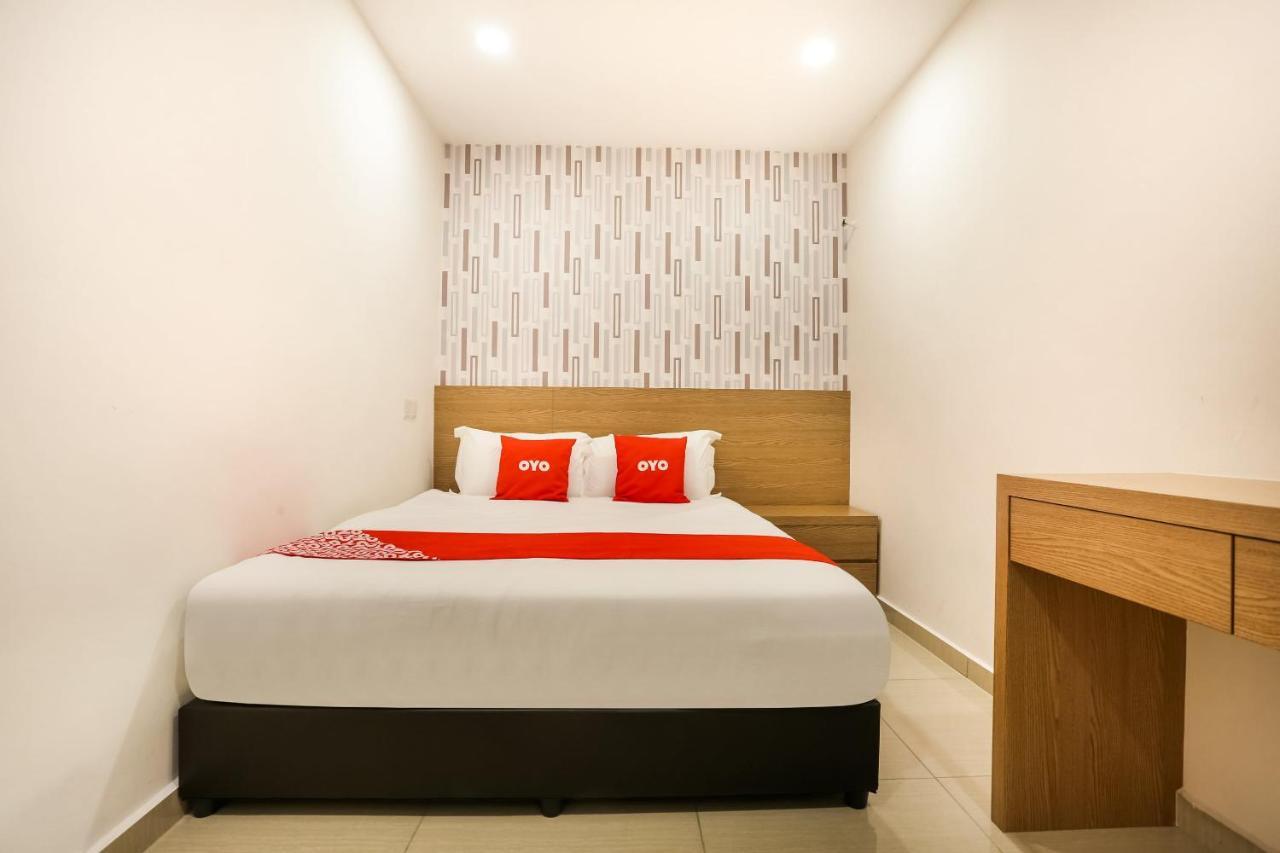 Dyaya Hotel Малакка Экстерьер фото