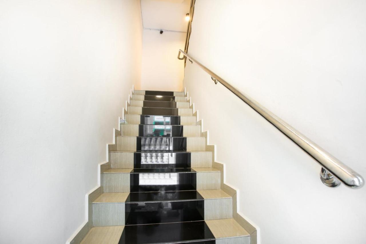 Dyaya Hotel Малакка Экстерьер фото