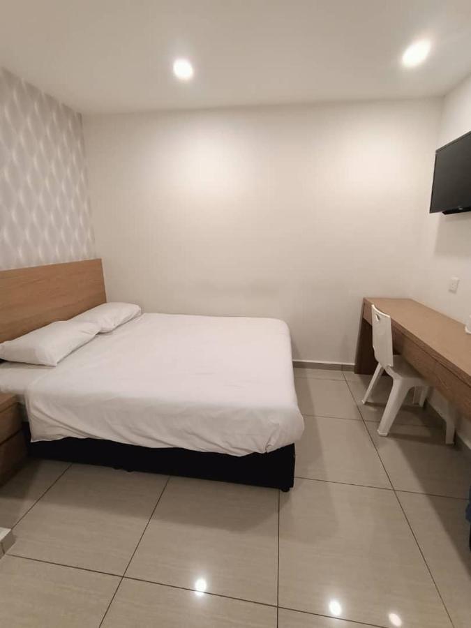 Dyaya Hotel Малакка Экстерьер фото